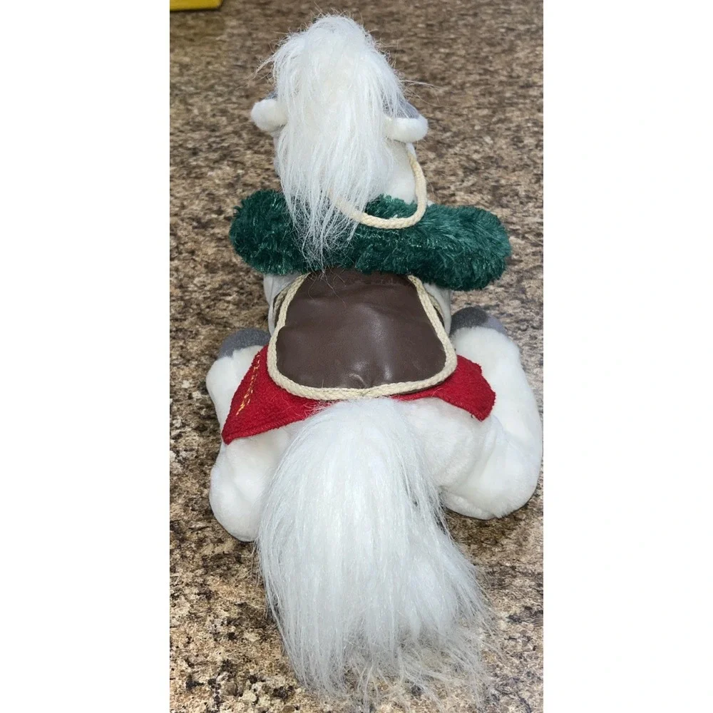 Toys R Us Horse Plush Wells Fargo Legendary Christmas Wreath White 2003 16